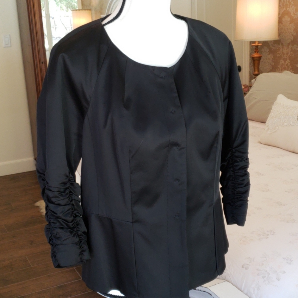 Doncaster Elegant Black Ruched Blazer